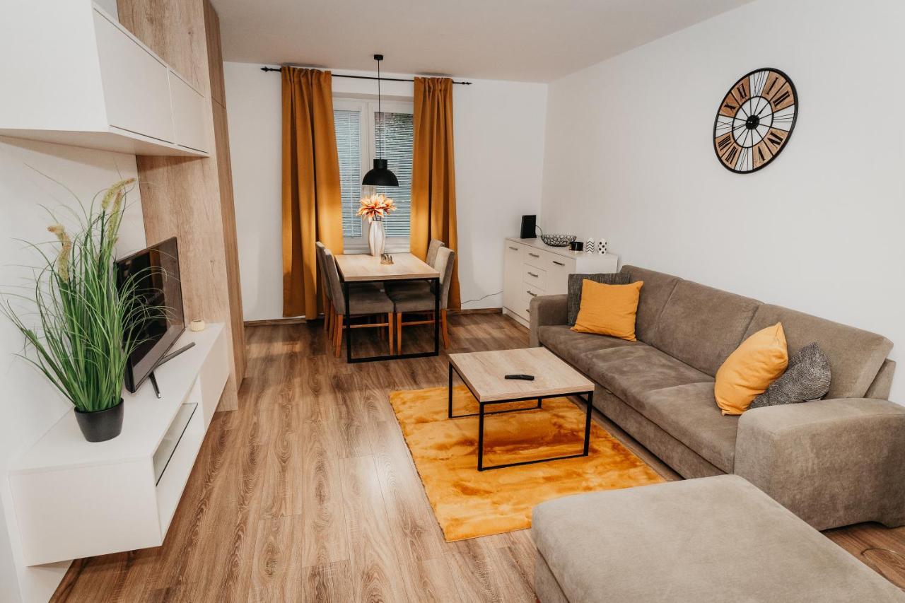 Old Town City Center Apartment 2 - Private Parking Included Košice Exterior foto