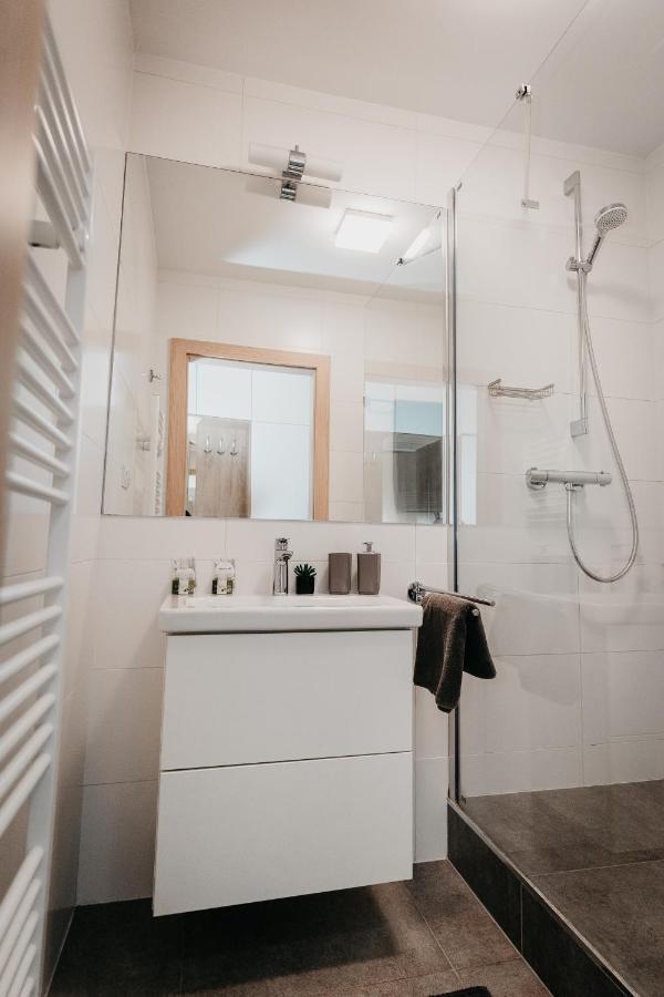 Old Town City Center Apartment 2 - Private Parking Included Košice Exterior foto