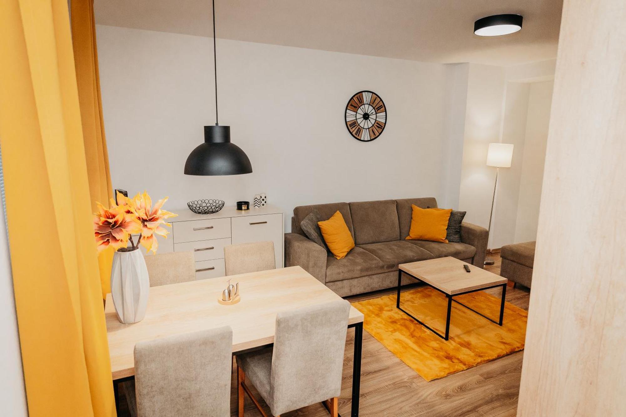 Old Town City Center Apartment 2 - Private Parking Included Košice Exterior foto